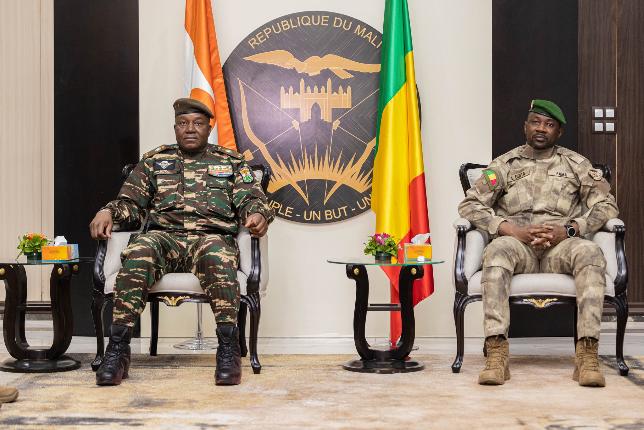 Après le Burkina Faso, rétablissement de la double imposition pour la France par le Mali et le Niger : L’AES et la Russie s’installent, Exit les missions et intérêts français et occidentaux 